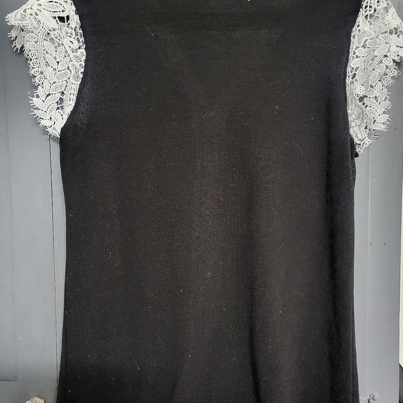 Shein - Black and White Lace Trim Women's Top - Size L - Picture 3 of 5
